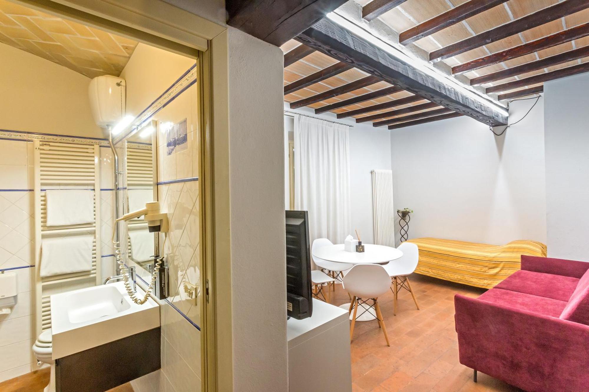 Locanda Del Feudo Suite & Restaurant Castelvetro di Modena Exterior photo